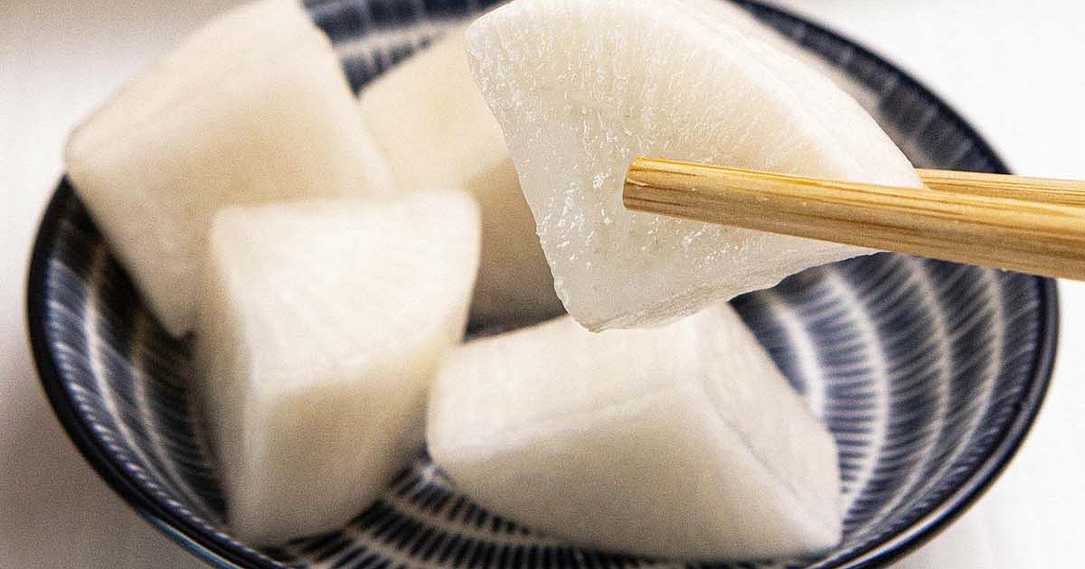 Korean Pickled Daikon (치킨 무) Recipe | Samsung Food App