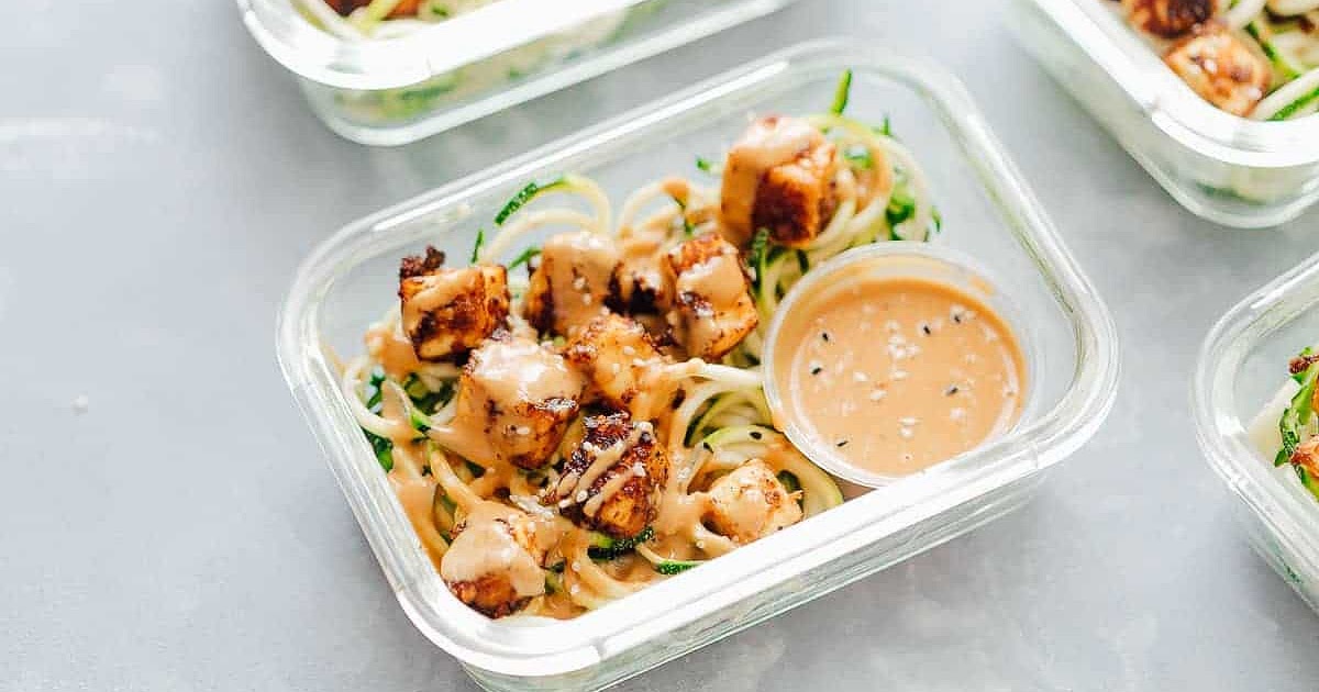 Crispy Sesame Tofu with Zucchini Noodle (Vegetarian Meal Prep) Recipe | Samsung Food App