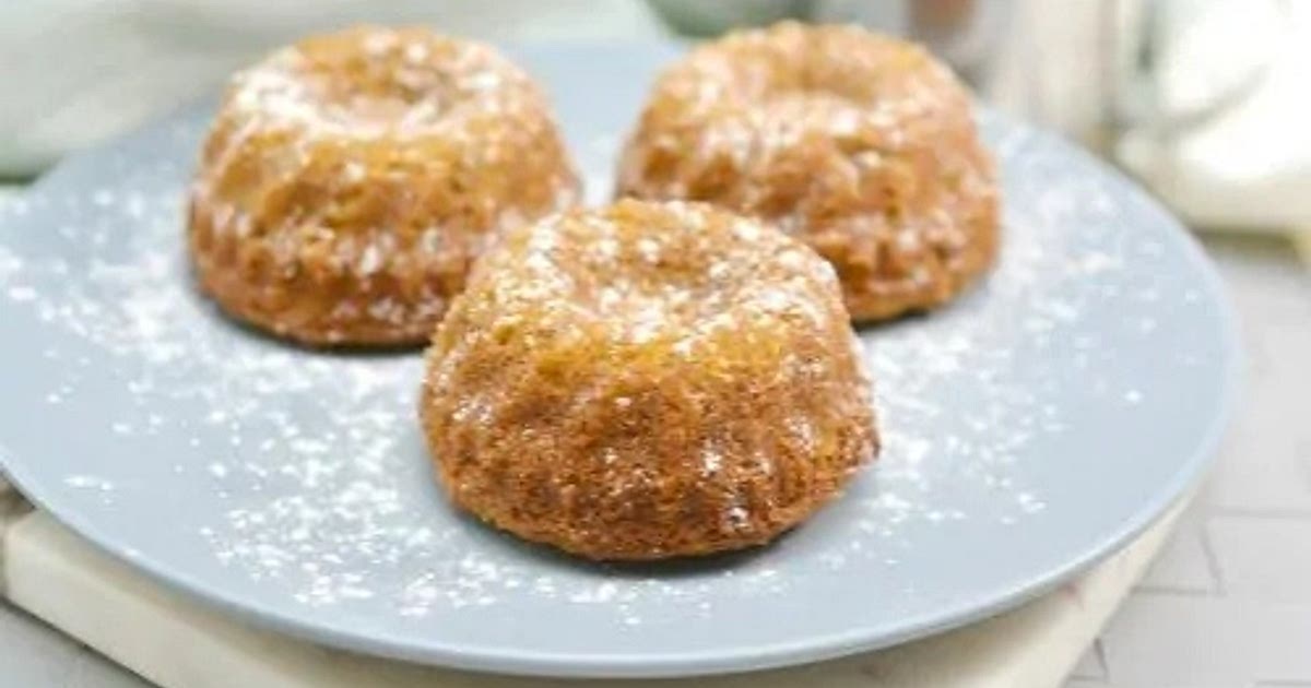 Keto Pumpkin Spice Mini Bundt Cakes Recipe | Samsung Food App
