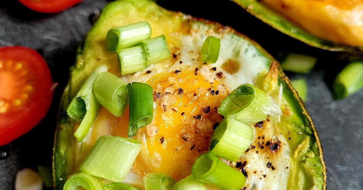 Easy air fryer baked avocado egg breakfast Recipe | Samsung Food App