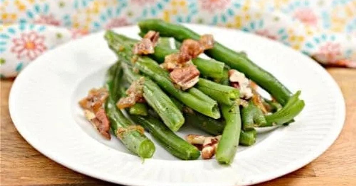 Keto Roasted Green Beans with Pecans Recipe | Samsung Food App