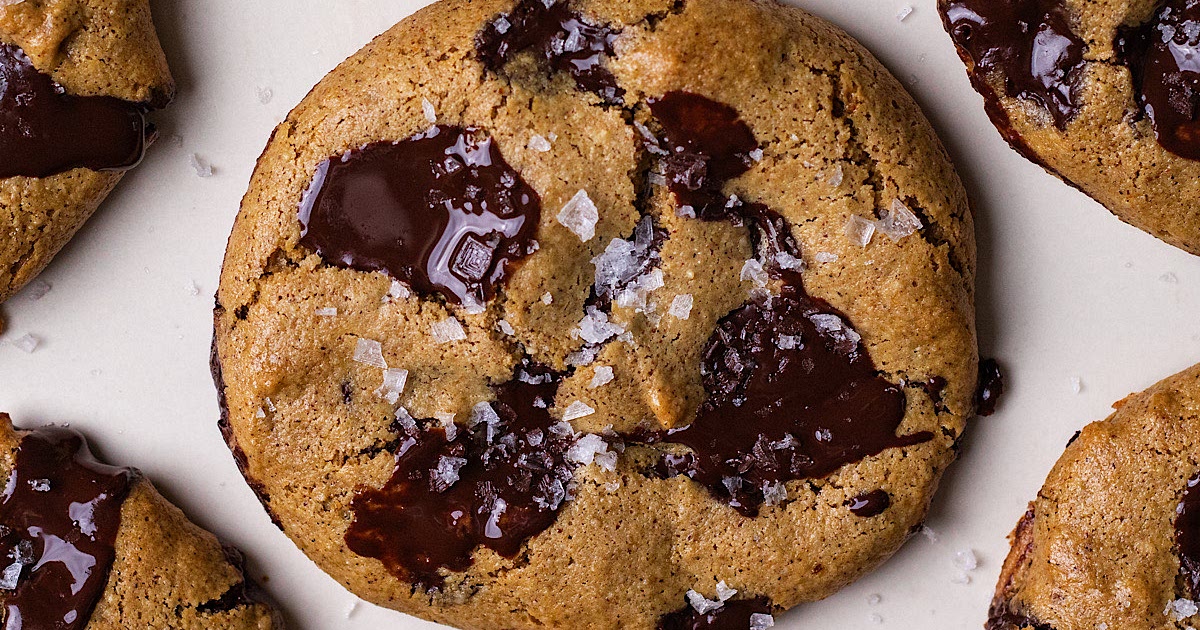Vegan Pumpkin Oat Flour Chocolate Chip Cookies Recipe | Samsung Food App
