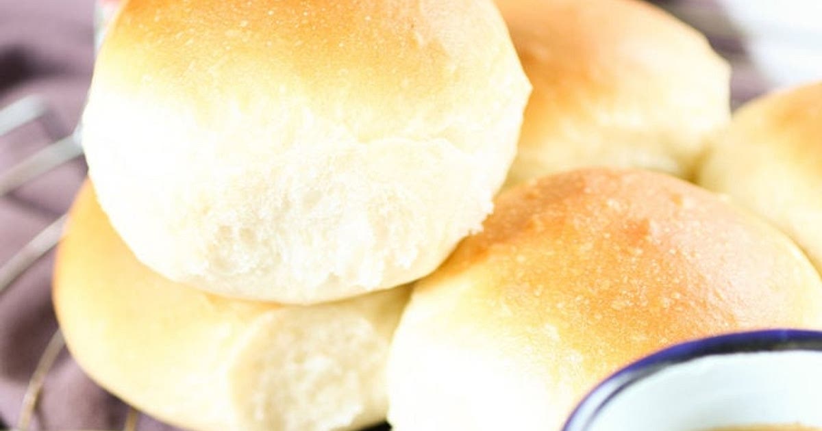Pan de Coco (Honduran Coconut Bread) Recipe | Samsung Food App