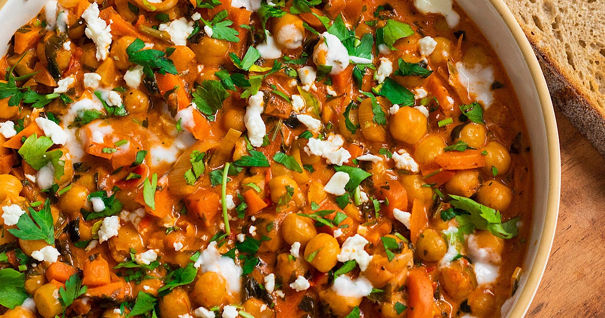 Harissa Chickpea Skillet with Leeks and Carrots (vegan) Recipe | Samsung Food App