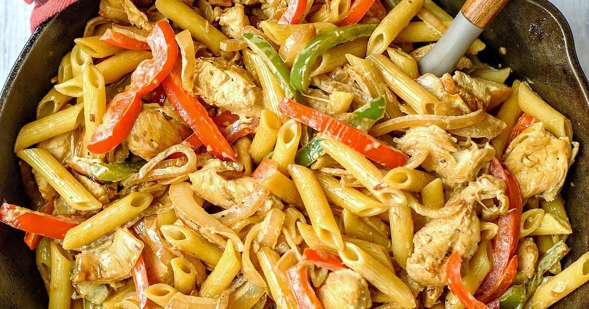 Chicken and Peppers in White Sauce Recipe | Samsung Food App