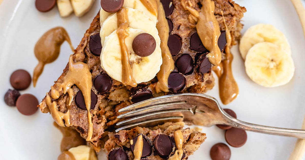 Chocolate Chip Banana Baked Oatmeal Recipe | Samsung Food App
