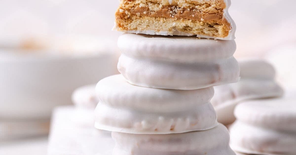 Easy Ritz Cracker Cookies Recipe | Samsung Food App