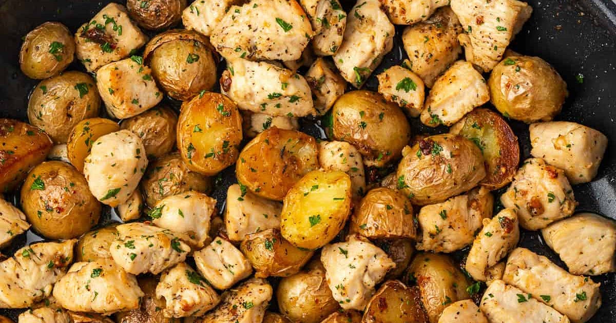 Garlic Butter Chicken and Potato Skillet Recipe | Samsung Food App