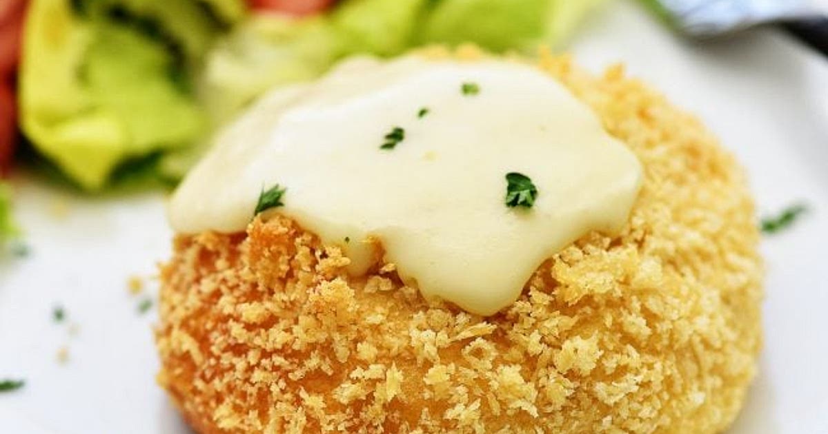 Chicken Pillows with Creamy Parmesan Sauce Recipe | Samsung Food App