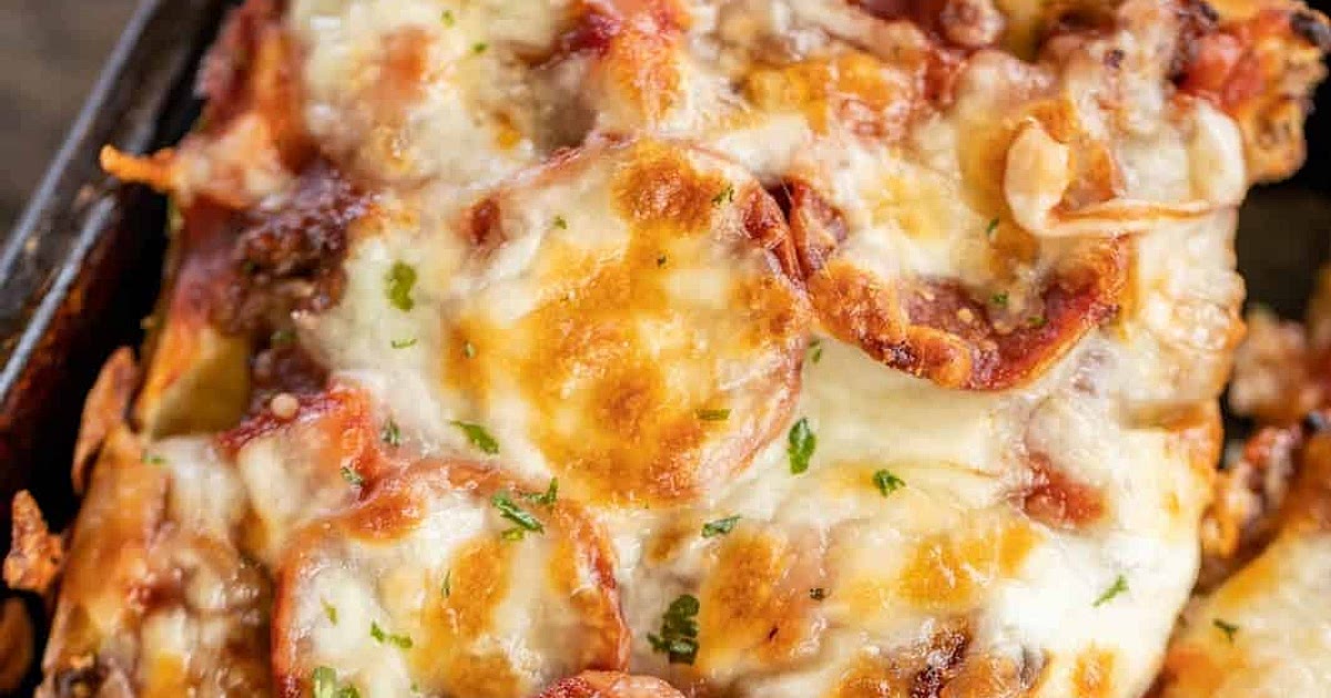 Crazy Crust Pizza Recipe | Samsung Food App