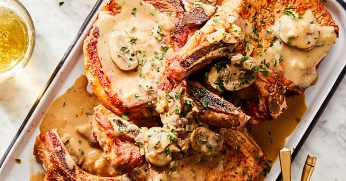 Pork Chops with Mushrooms and Shallots Recipe | Samsung Food App