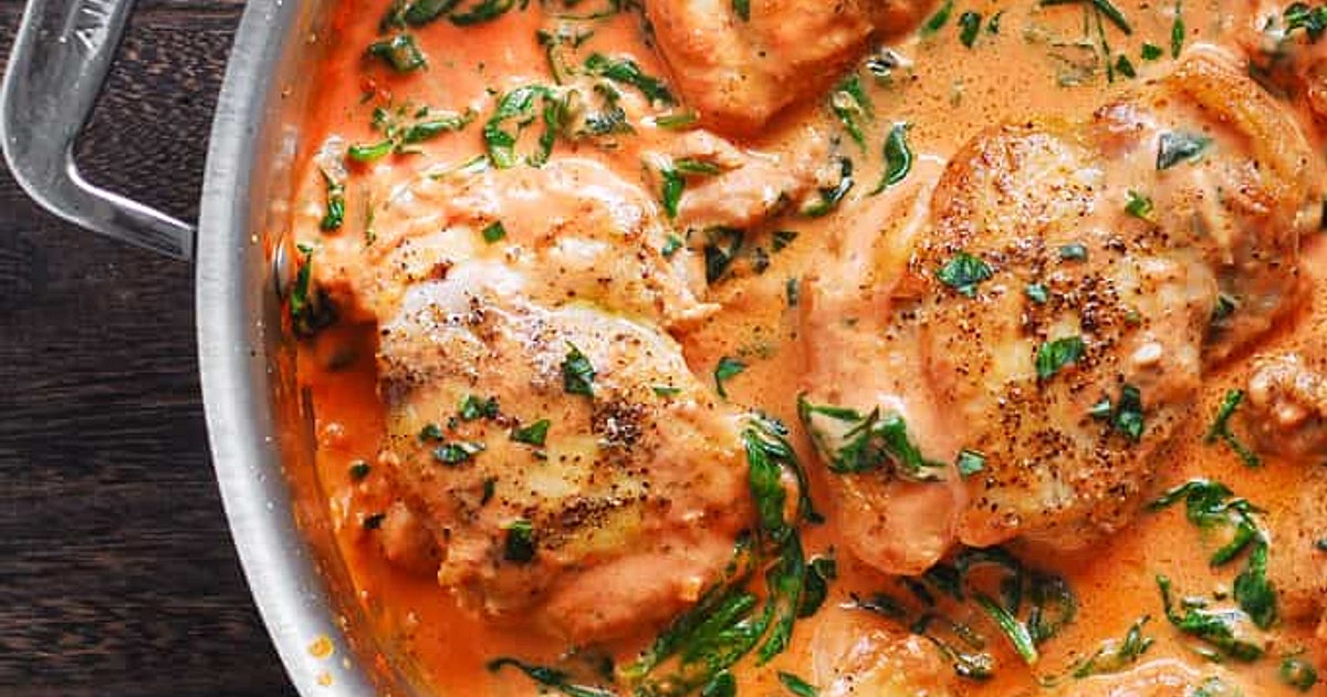 Skillet Chicken Thighs with Creamy Tomato Basil Spinach Sauce Recipe | Samsung Food App
