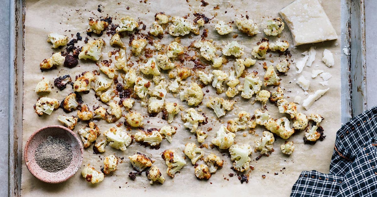 Cacio e Pepe Roasted Cauliflower Recipe | Samsung Food App