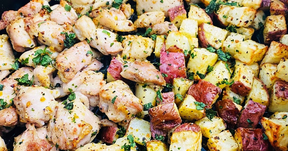 Air Fryer Garlic Chicken and Potatoes Recipe | Samsung Food App