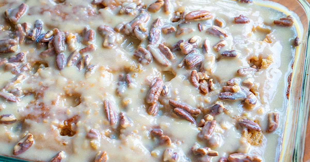 Butter Pecan Praline Poke Cake Recipe | Samsung Food App