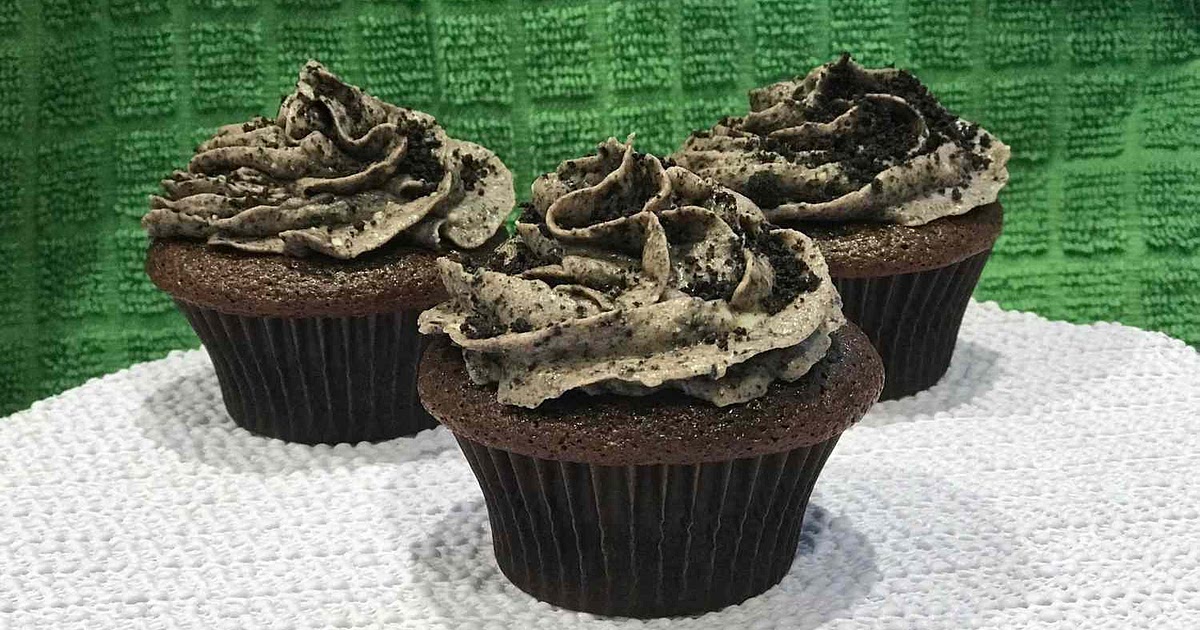 Chocolate Cupcakes with Cream Cheese-Oreo-Buttercream Frosting Recipe | Samsung Food App