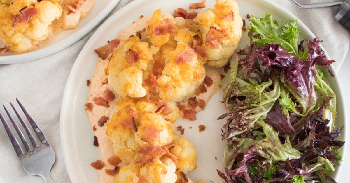 Cauliflower-Bacon "Mac & Cheese" Gratin with Mixed Greens Recipe | Samsung Food App