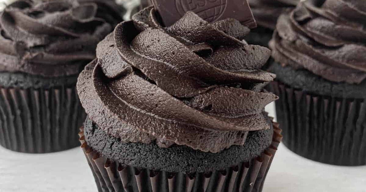 Black Velvet Cupcakes Recipe | Samsung Food App