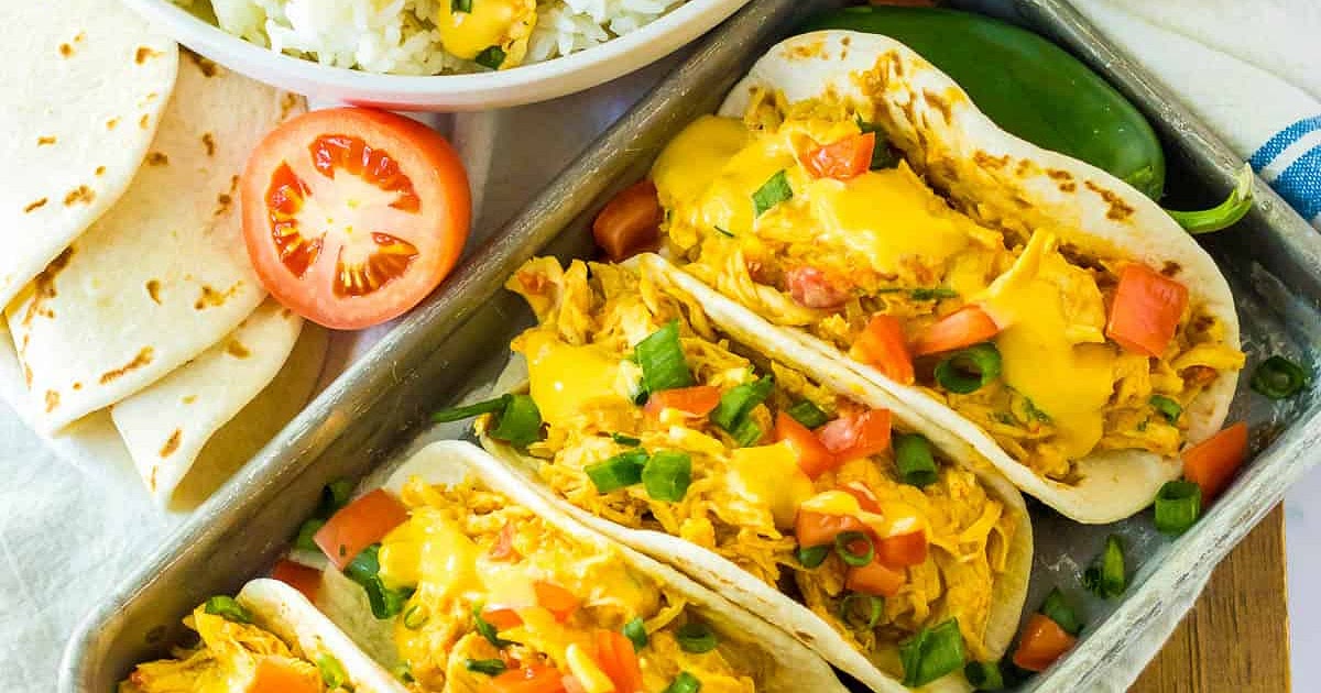 Slow Cooker Queso Chicken Recipe | Samsung Food App