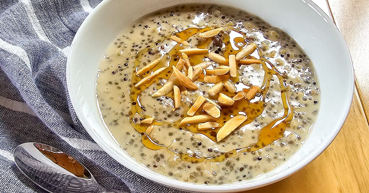 Oatmeal with Quinoa and Chia Seeds Recipe | Samsung Food App