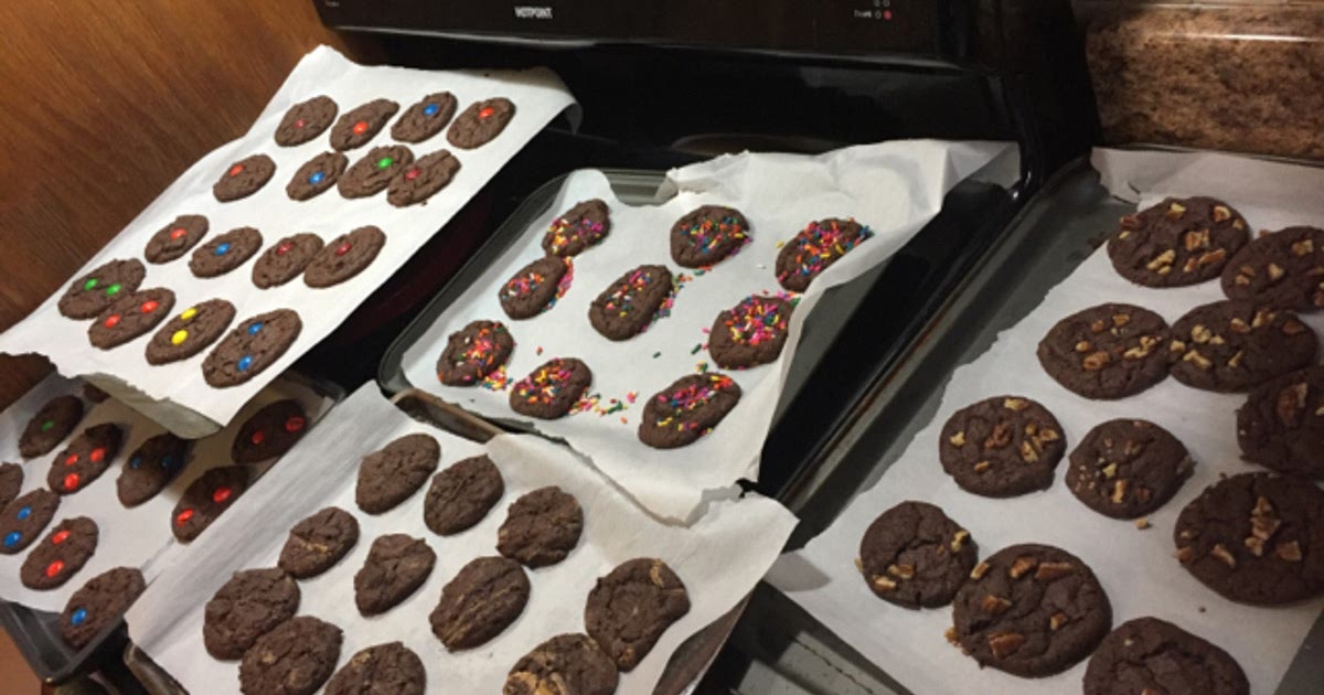 Hershey's Chewy Chocolate Cookies Recipe | Samsung Food App