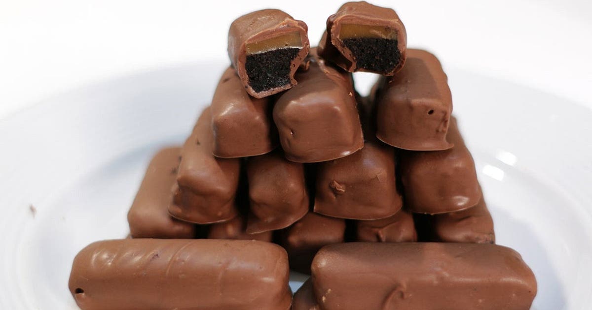 Oreo Twix Cookie Bars Recipe | Samsung Food App