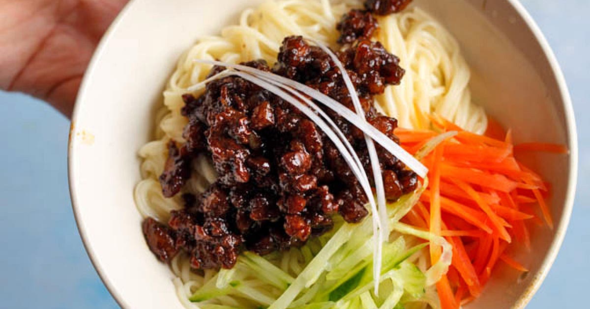 Zhajiangmian—Minced Pork Noodles Recipe | Samsung Food App