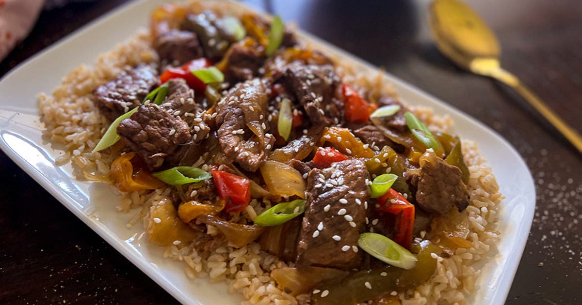 Slow Cooker Pepper Steak Recipe | Samsung Food App