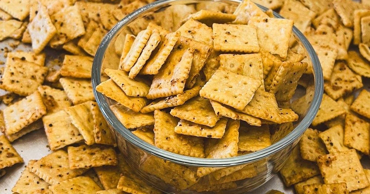 Seasoned Crackers Recipe | Samsung Food App