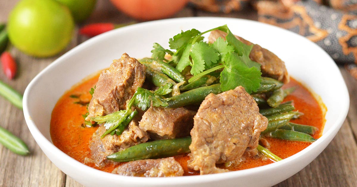 Slow Cook Thai Beef Curry Recipe | Samsung Food App