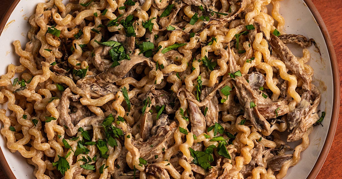 Baked Goat Cheese Oyster Mushroom Pasta Recipe | Samsung Food App