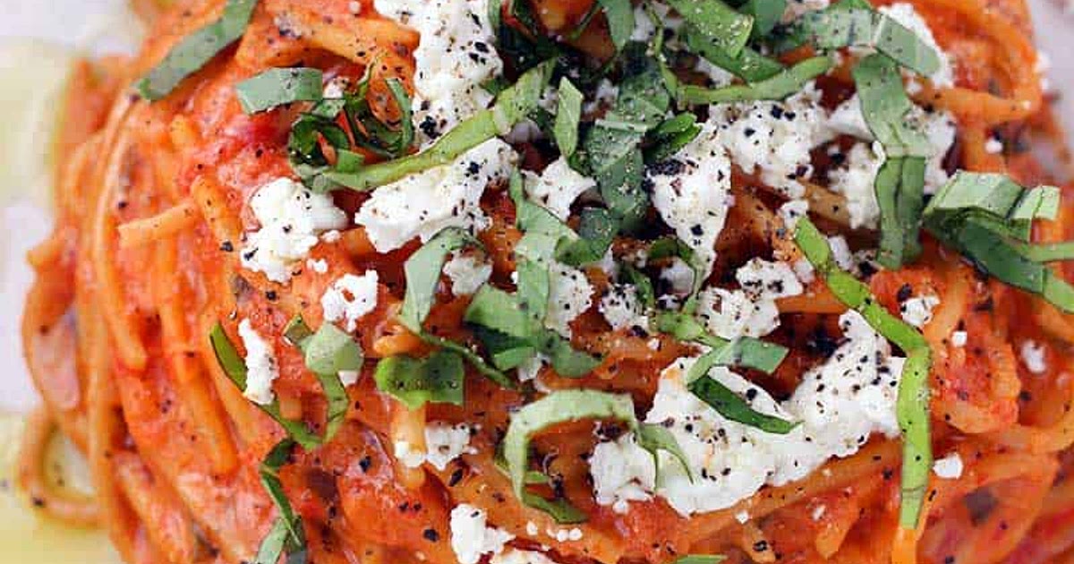 Spaghetti with Roasted Red Pepper Sauce and Goat Cheese Recipe | Samsung Food App