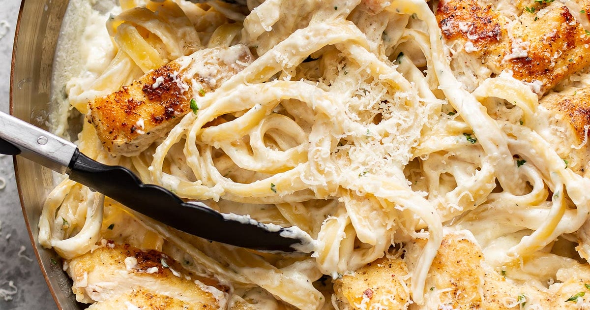 Chicken Fettuccine Alfredo Recipe | Samsung Food App