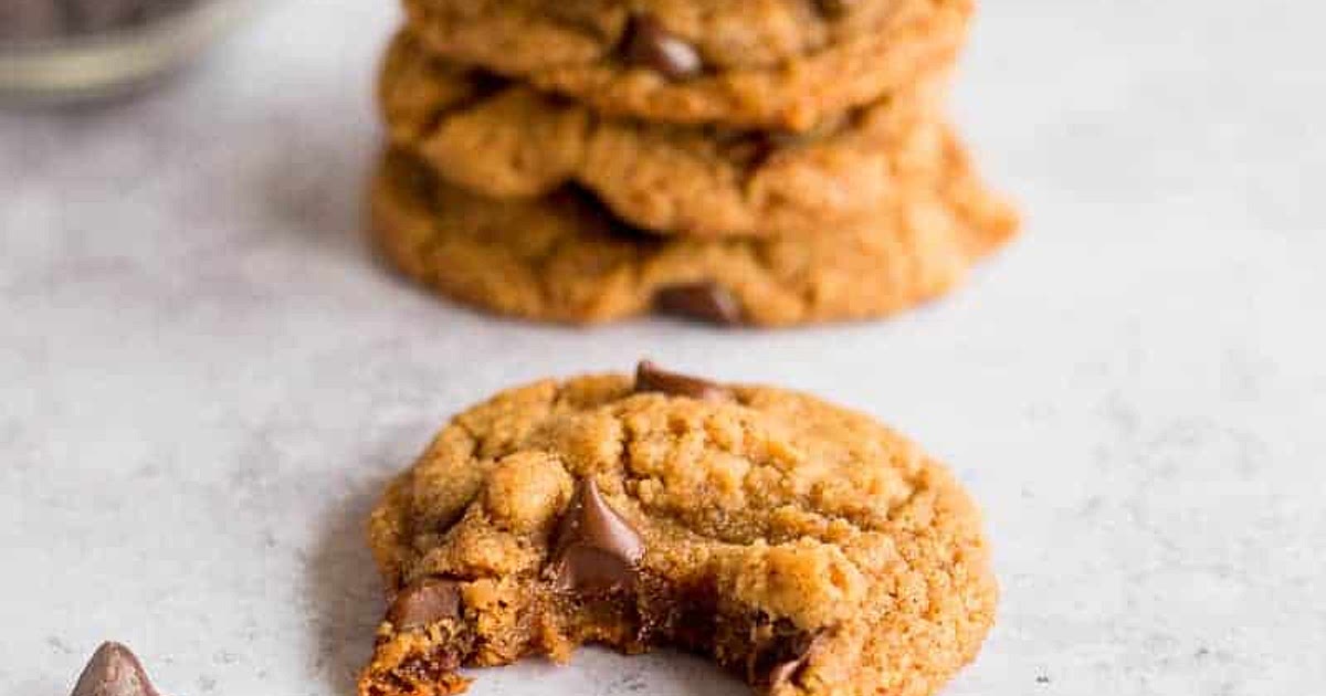 Five Ingredient Peanut Butter Chocolate Chip Cookies Recipe | Samsung Food App
