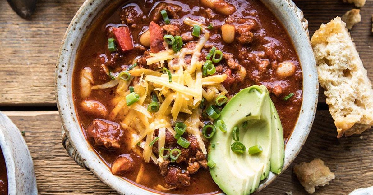 Healthy Slow Cooker Turkey and White Bean Chili Recipe | Samsung Food App