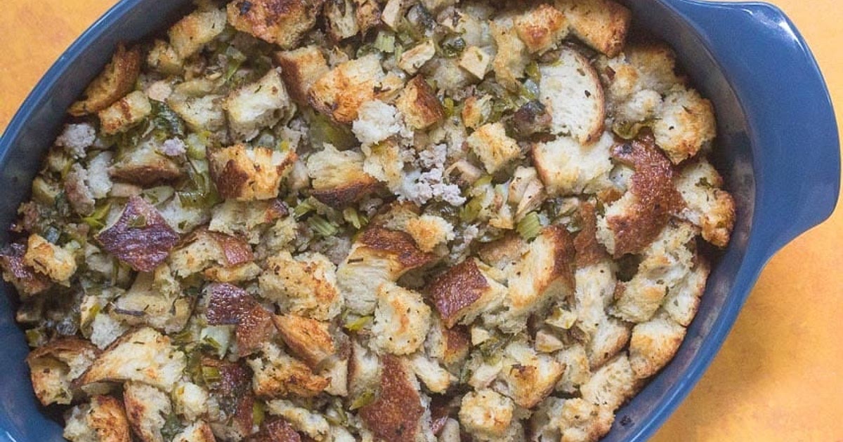 Low FODMAP Sourdough Apple Stuffing with Sausage Recipe | Samsung Food App