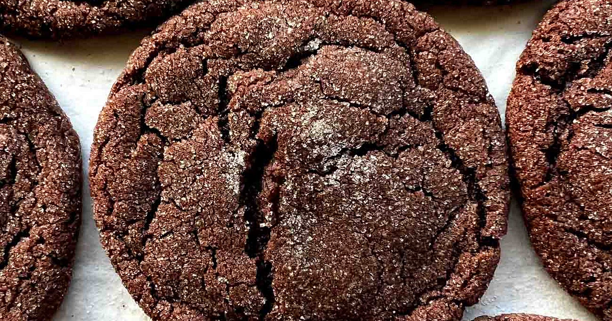 Chewy Chocolate Sugar Cookies with Cardamom Recipe | Samsung Food App
