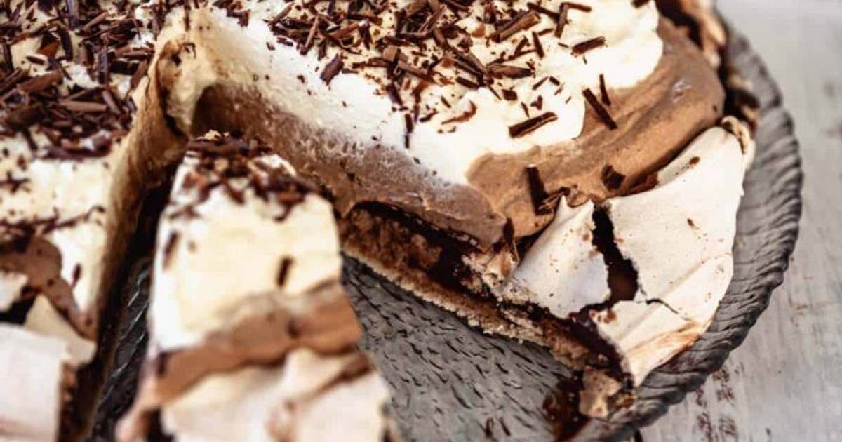 Chocolate Layered Pavlova Recipe | Samsung Food App