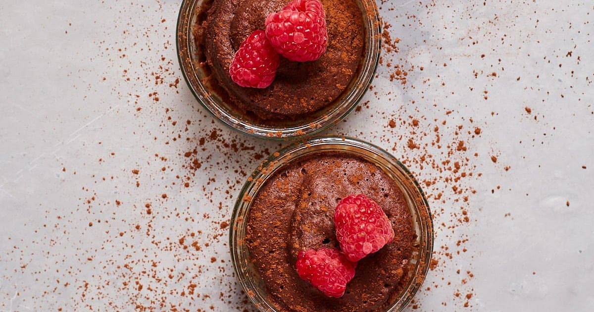Chocolate Lava Mug Cakes | Slimming & Weight Watchers Friendly Recipe | Samsung Food App