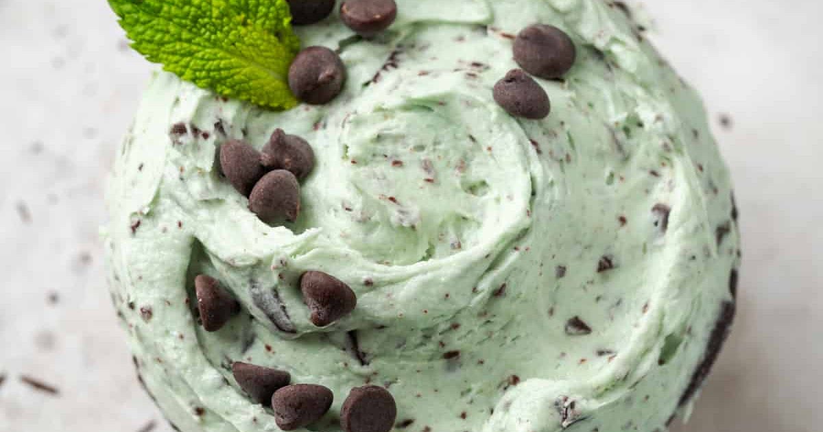 Mint Chocolate Chip Frosting Recipe | Samsung Food App