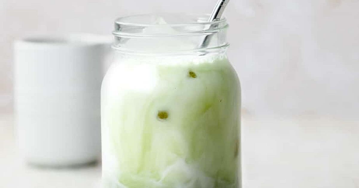 Iced Vanilla Matcha Latte (Starbucks Copycat) Recipe | Samsung Food App