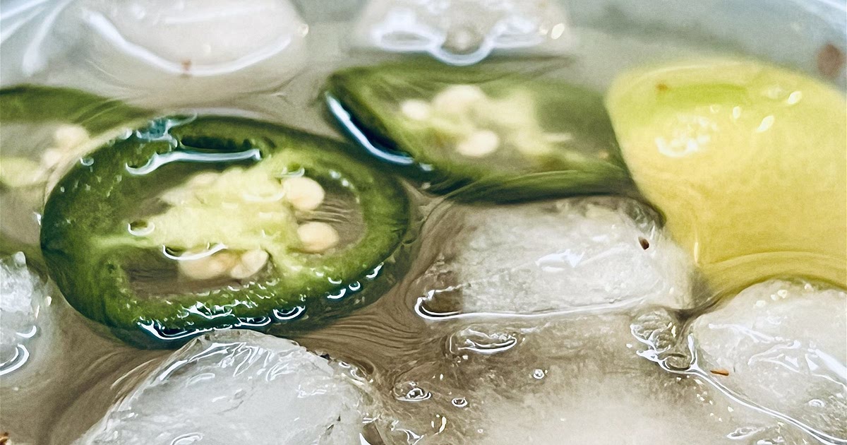 Spicy Jalapeño Margarita Recipe | Samsung Food App