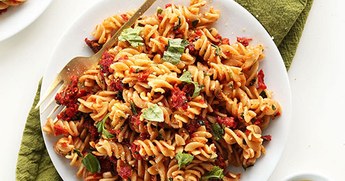 Sun-Dried Tomato Pesto Pasta (V + GF) Recipe | Samsung Food App