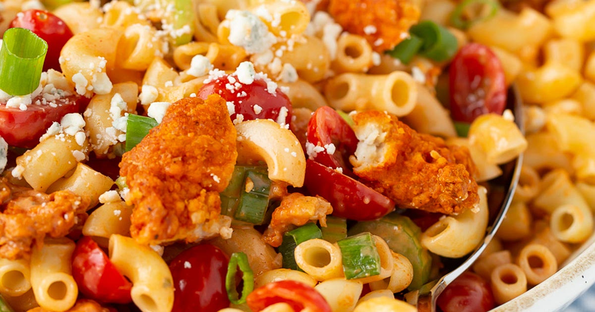 Easy Buffalo Chicken Pasta Recipe | Samsung Food App