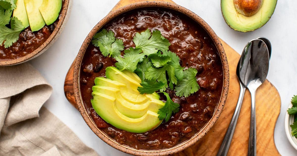 Vegan Chipotle Black Bean Chili Recipe | Samsung Food App