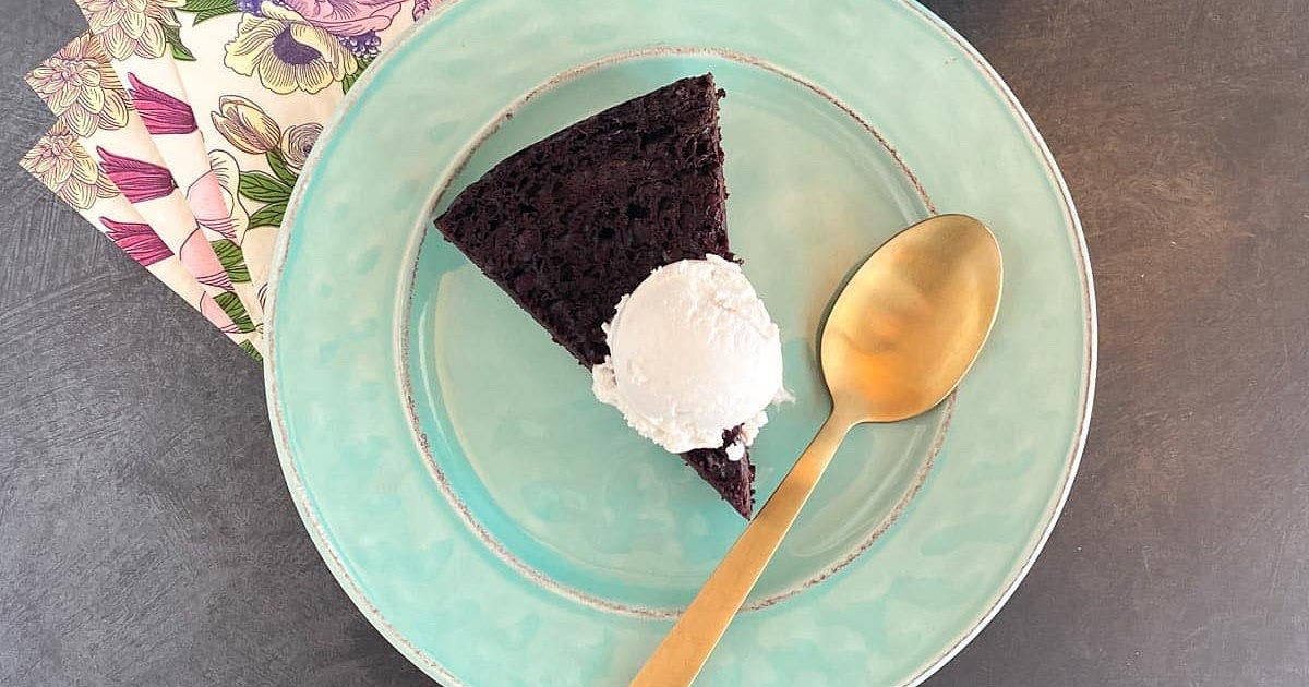 Gluten-Free Low FODMAP Maple Mocha Cake Recipe | Samsung Food App