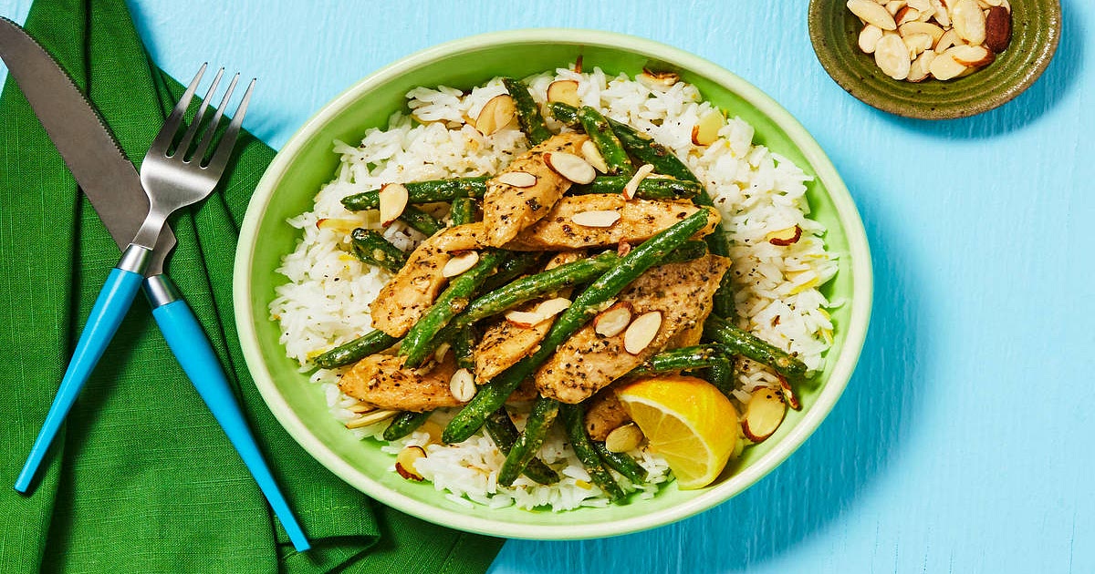 Lemon Garlic Chicken & Green Beans with Almond Rice Recipe | Samsung Food App