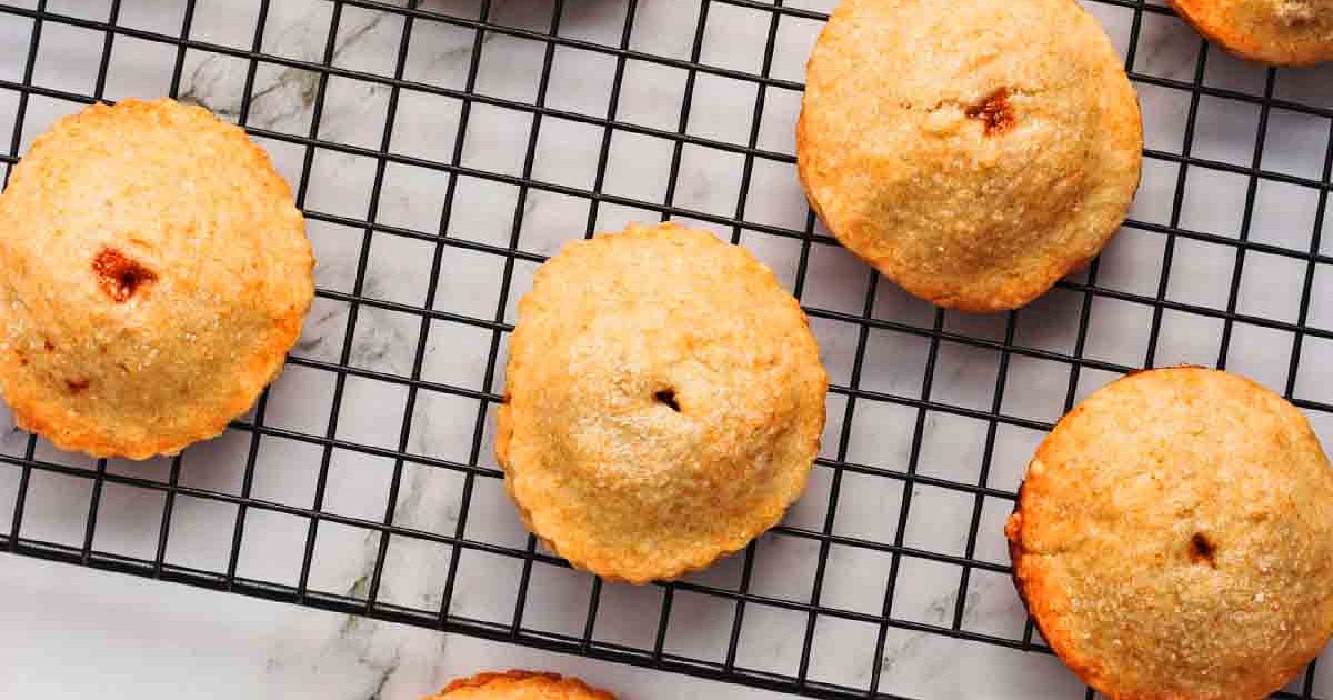 Apple Hand Pies Recipe | Samsung Food App