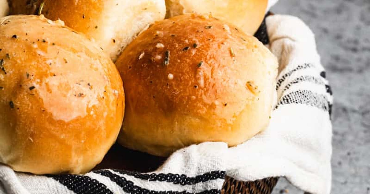 Garlic Rolls Recipe | Samsung Food App