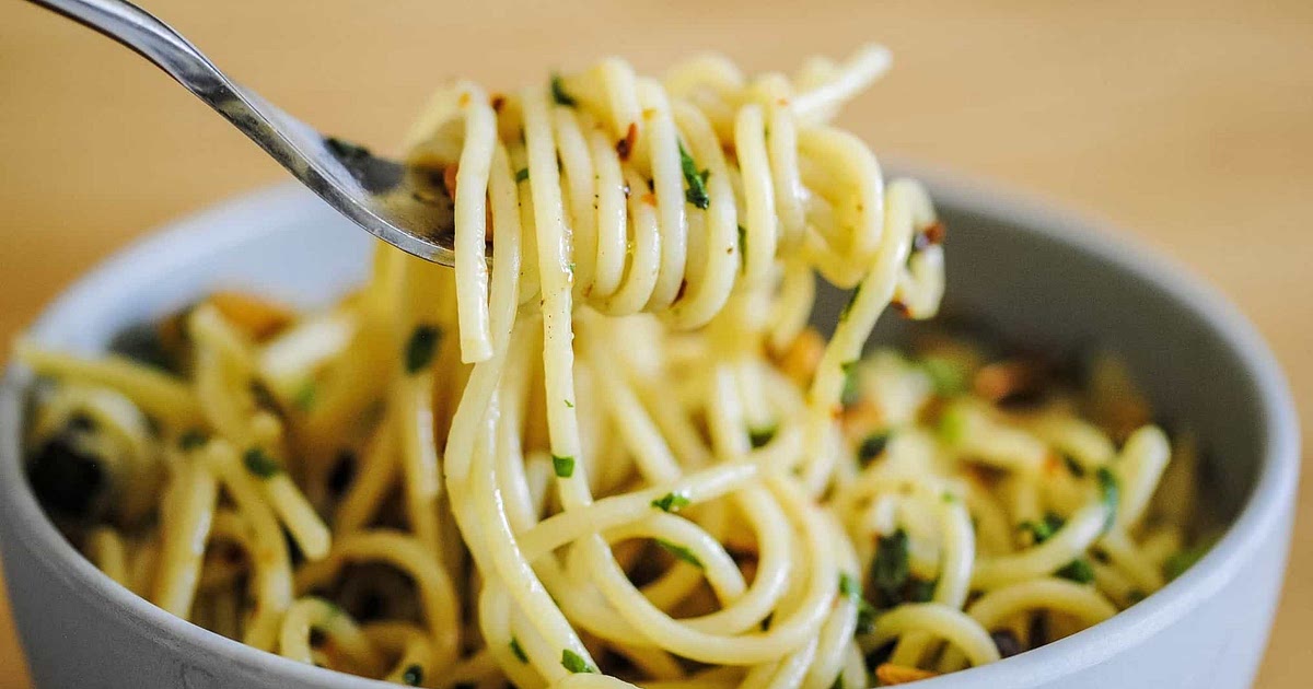 Simple Garlic Basil Pasta Recipe | Samsung Food App